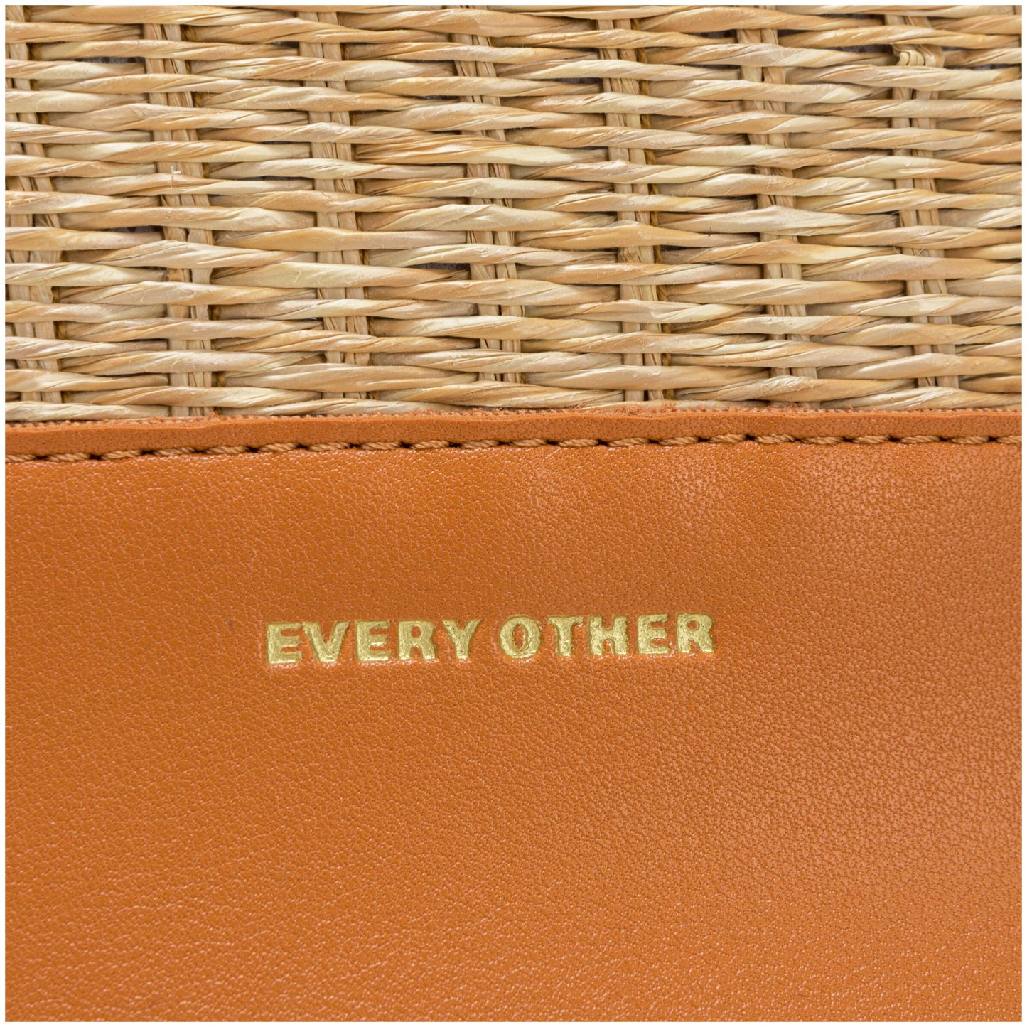 Every Other Twin Strap Grab Bag | Tan