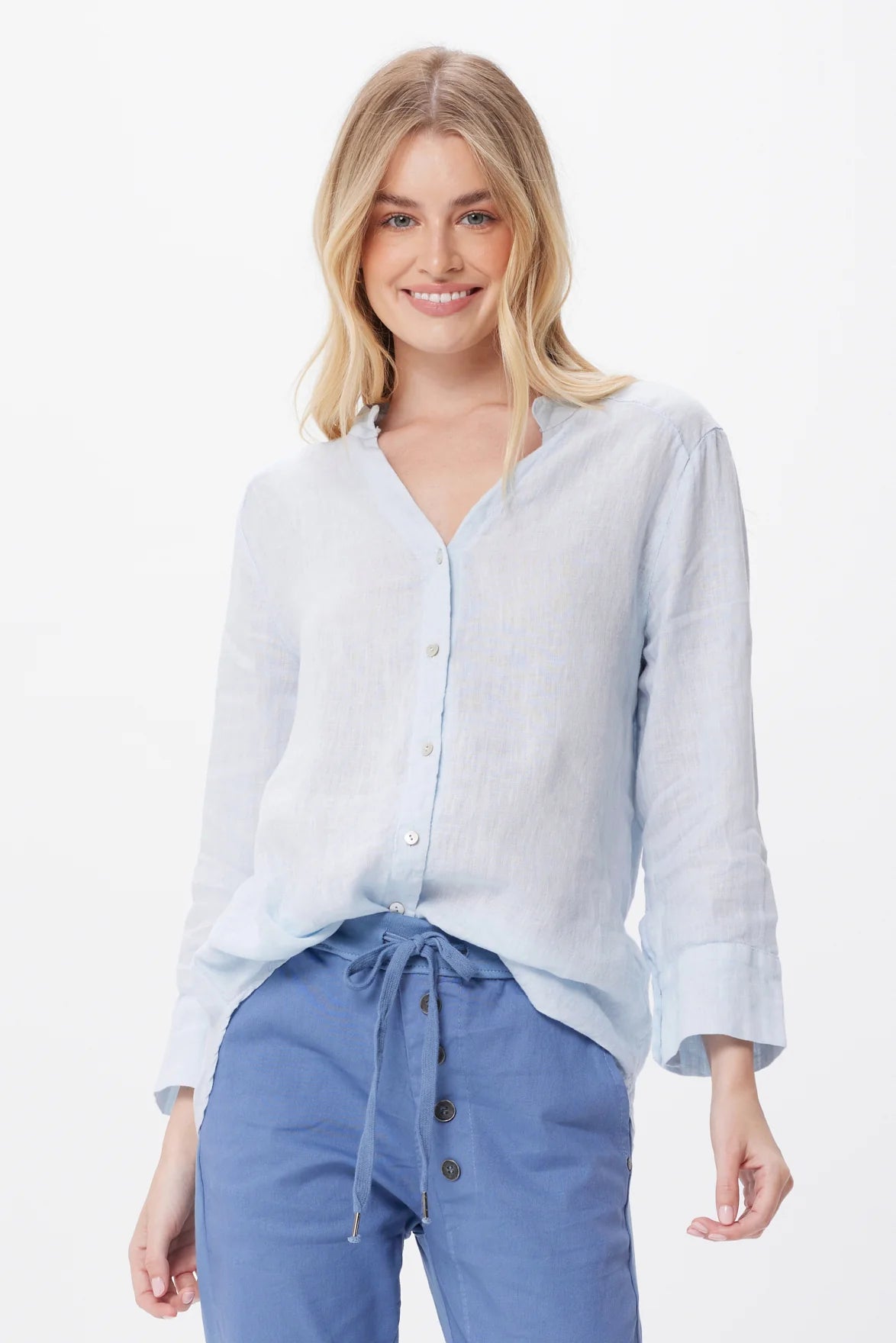 Suzy D Madison V-Neck Linen Shirt in Cloud Blue