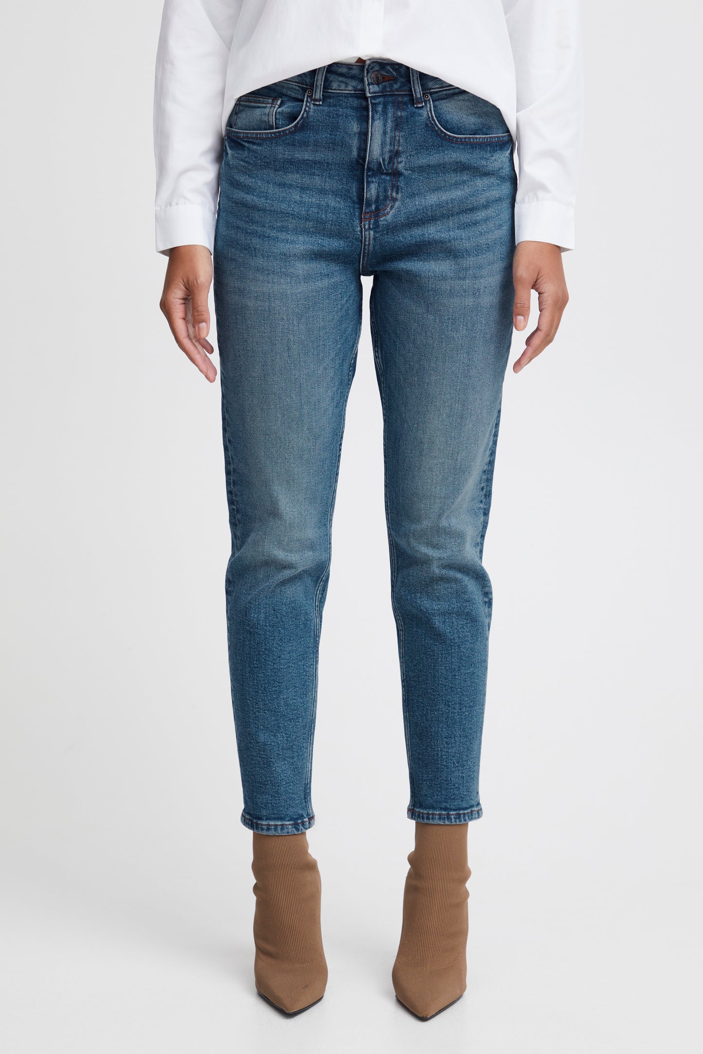 B.Young Mom Loetta Jeans | Mid Blue