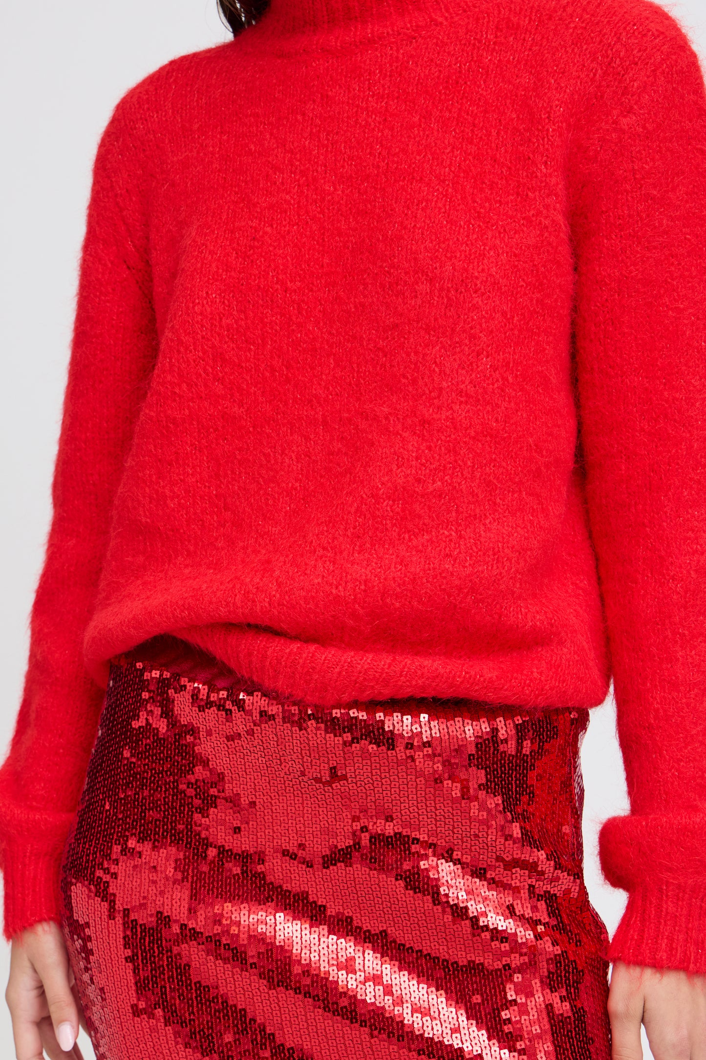 B Young ByMiller Short Jumper | Haute Red