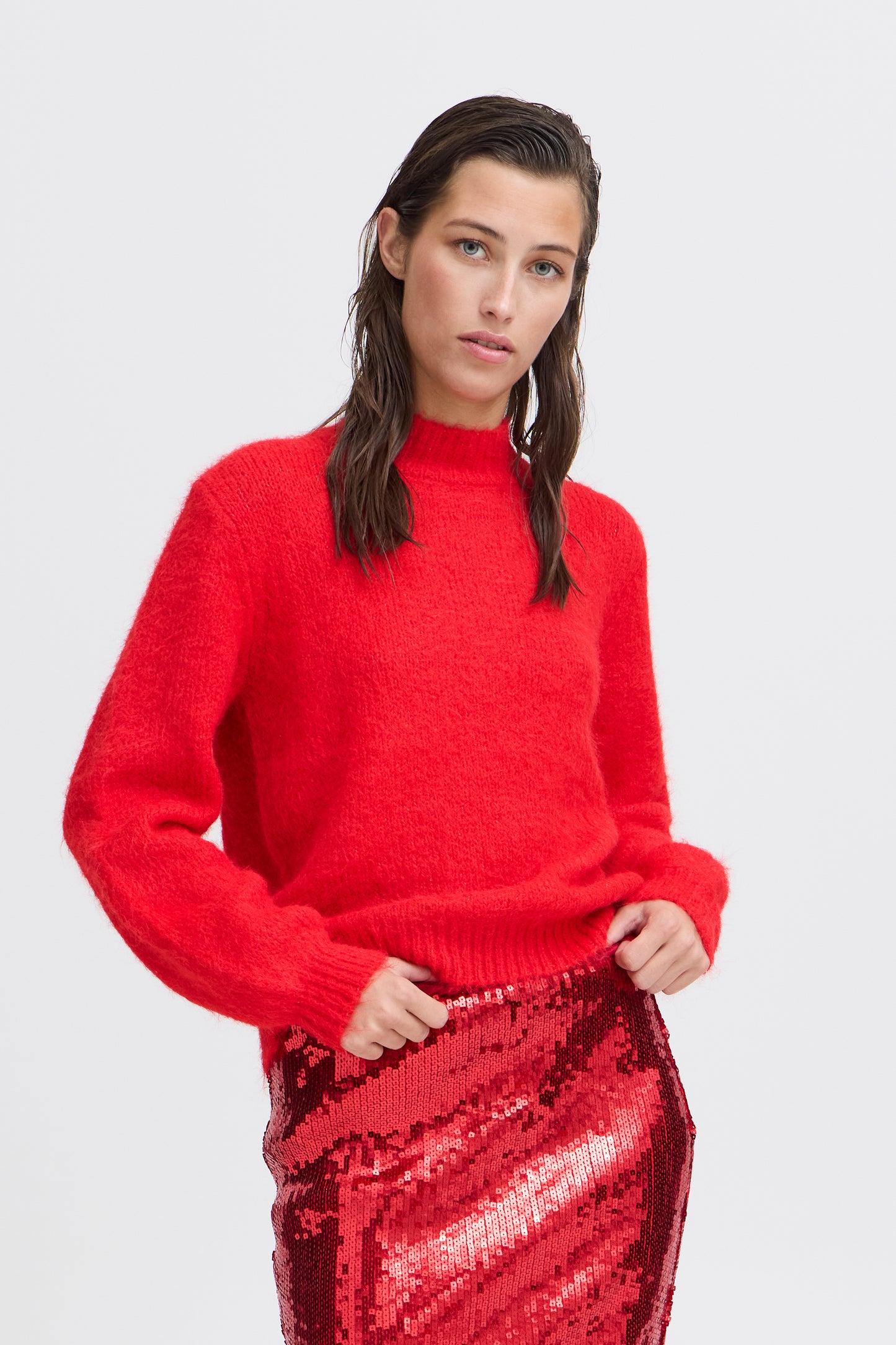 B Young ByMiller Short Jumper | Haute Red