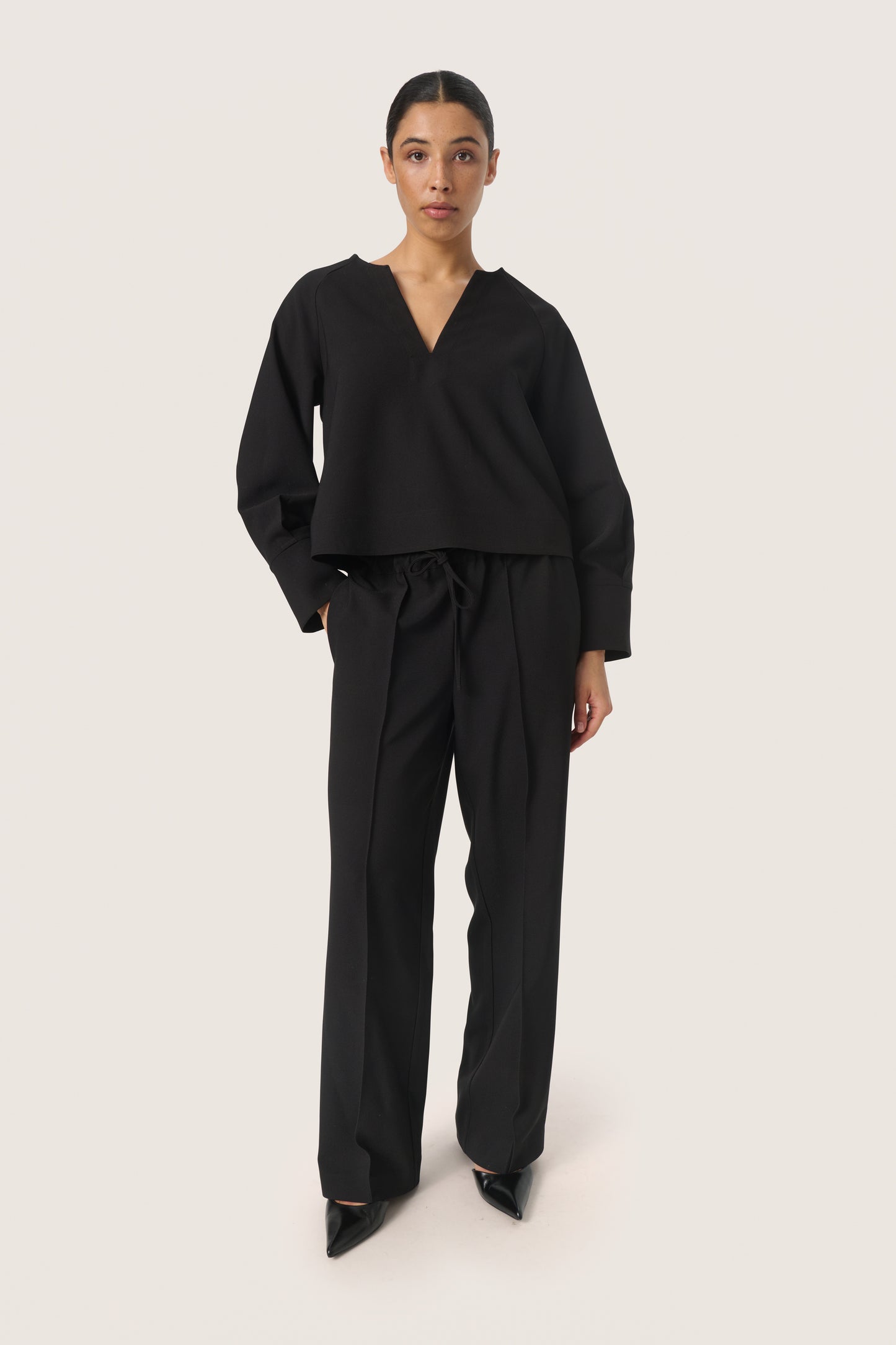 Soaked in Luxury Eureka Blouse | Black