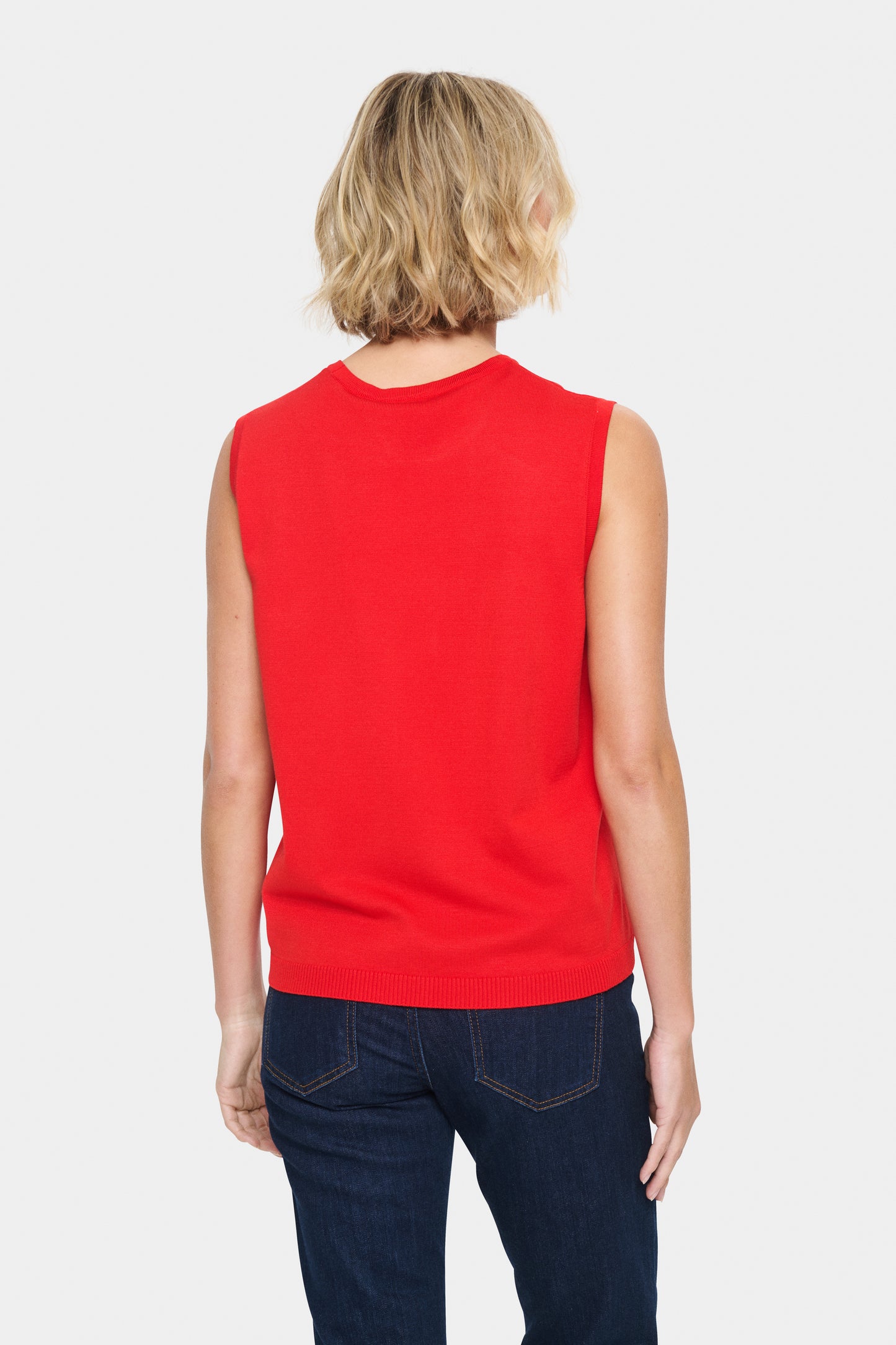 Saint Tropez Mila Vest | Flame Scarlet