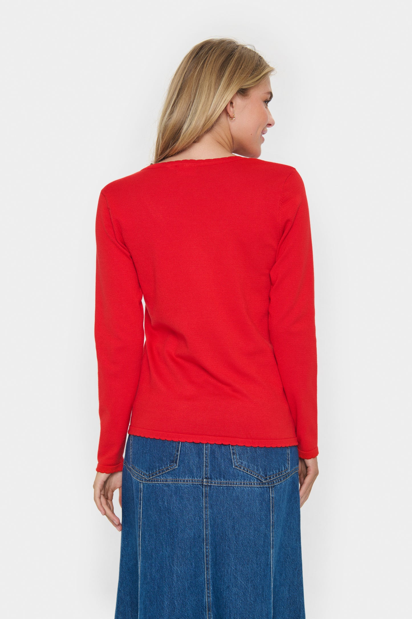 Saint Tropez Mila Long Sleeve V-Neck Pullover | Flame Scarlet