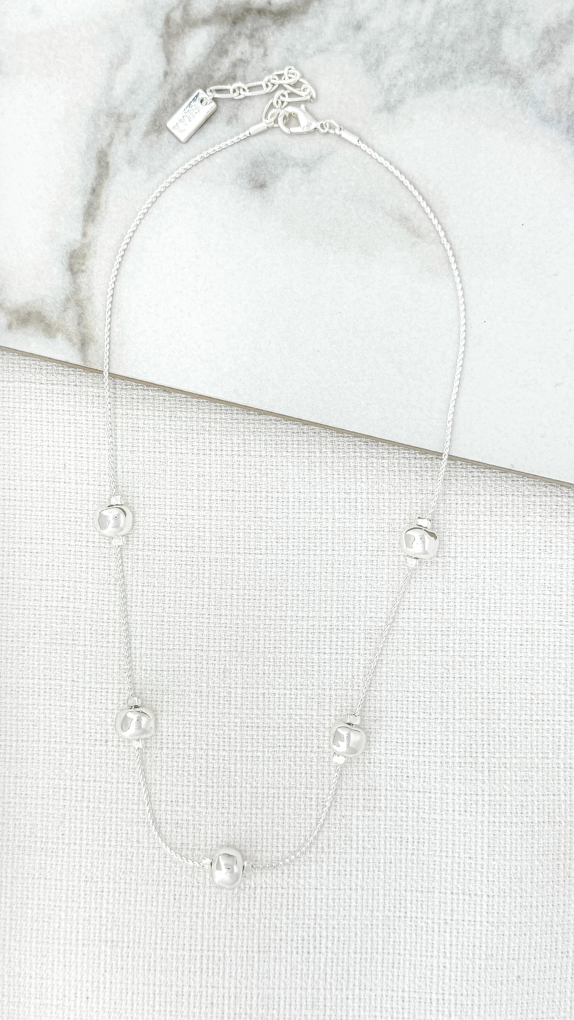 Envy Short Silver Ball Detail Necklace